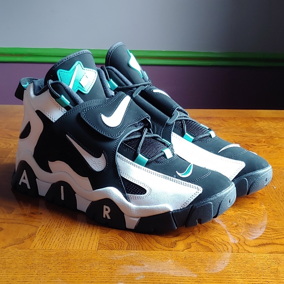 *SOLD*Nike Air Barrage Mid Men's Sz 14 Black/White - Picture 2 of 7